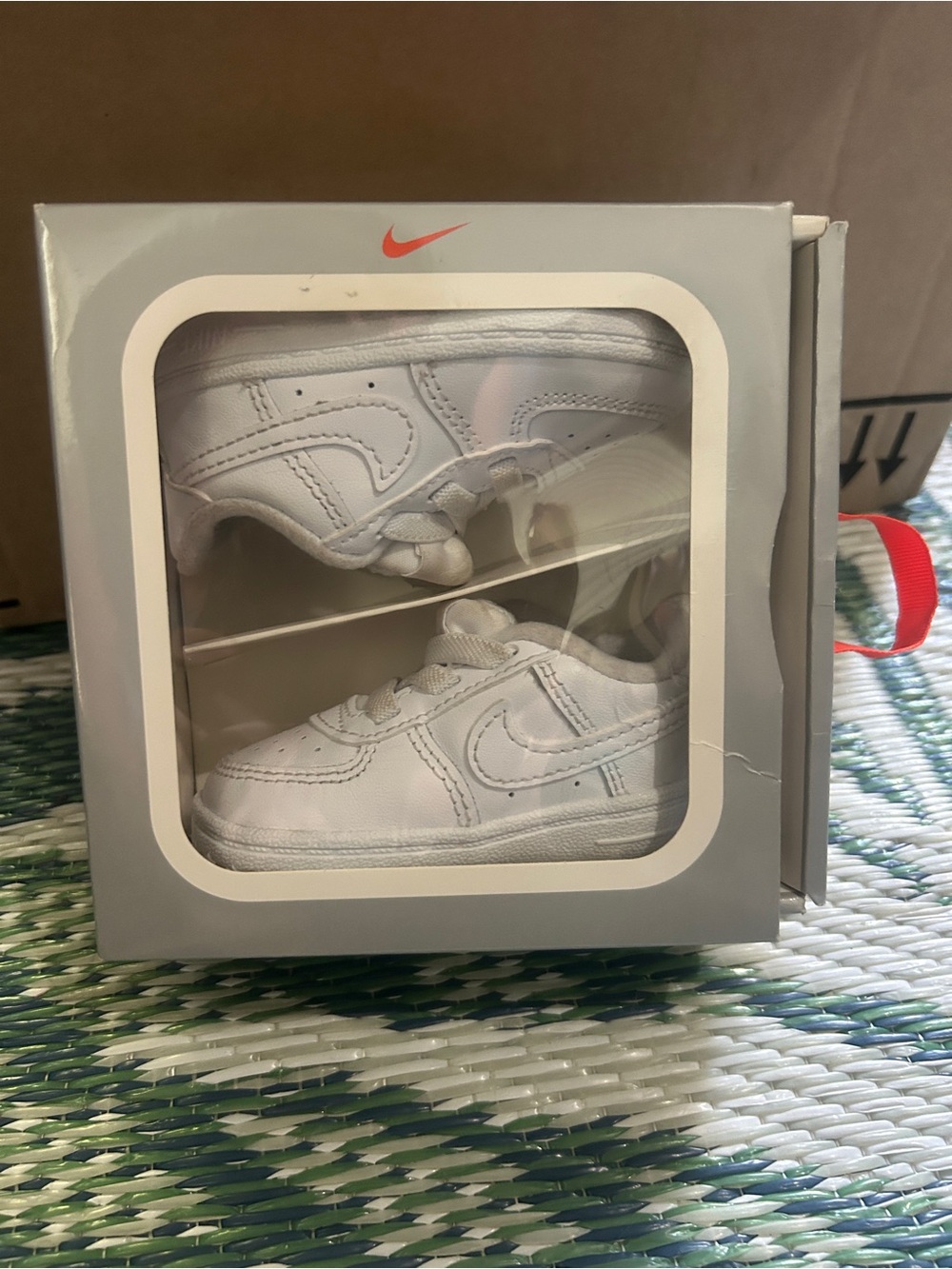 Nike White Baby Crib Low-Top Sneakers